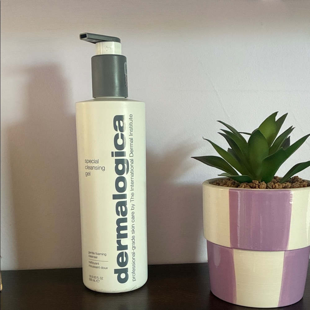 dermalogica cleansing gel bottle in white and gray